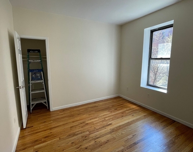 East 38th Street - Photo Thumbnail 3