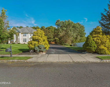 4 Scottsdale Court - Photo Thumbnail 4