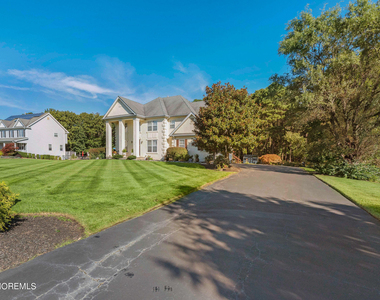 4 Scottsdale Court - Photo Thumbnail 3