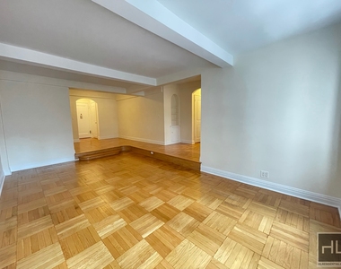 East 56 Street - Photo Thumbnail 1