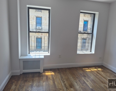 East 89th Street - Photo Thumbnail 5