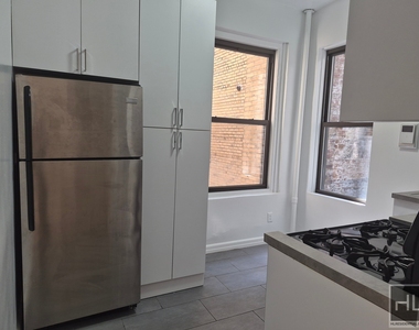 East 88 Street - Photo Thumbnail 4