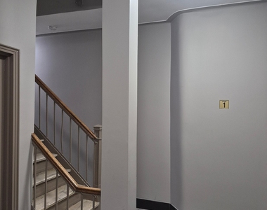 East 88 Street - Photo Thumbnail 2