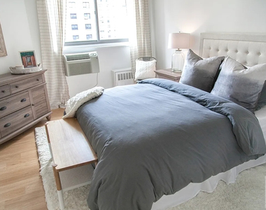 2nd Avenue - Photo Thumbnail 5