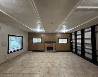 1717 Warwick Street - Photo Thumbnail 1