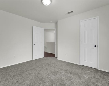 338 Castleridge Drive - Photo Thumbnail 13