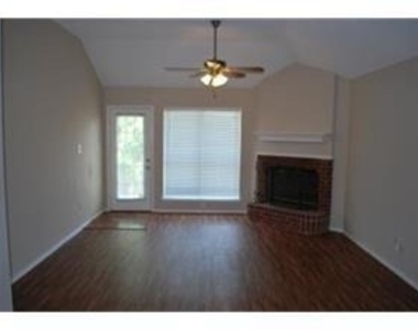 325 Angelina Drive - Photo Thumbnail 1
