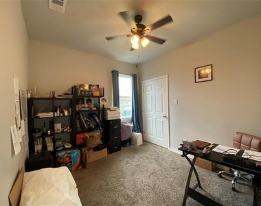 2214 Gordon Street - Photo Thumbnail 13