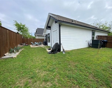 2214 Gordon Street - Photo Thumbnail 22