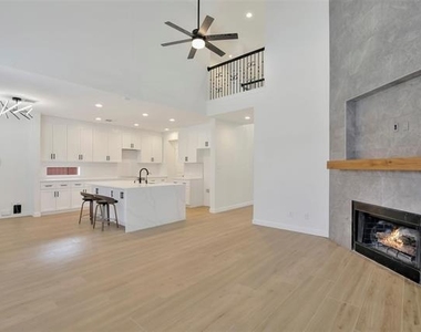 1615 Bryce Canyon Lane - Photo Thumbnail 16