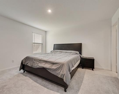 14112 Hammersmith Street - Photo Thumbnail 14