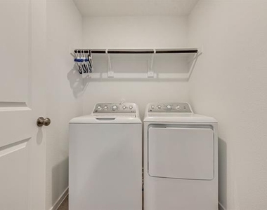 14112 Hammersmith Street - Photo Thumbnail 13