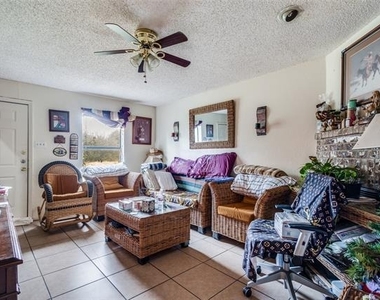 3071 Olympia Drive - Photo Thumbnail 3