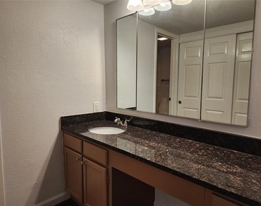 4551 N O Connor Road - Photo Thumbnail 5