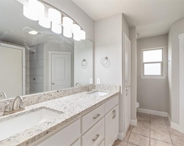6728 Fair Meadows Drive - Photo Thumbnail 18