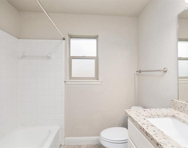 6728 Fair Meadows Drive - Photo Thumbnail 13