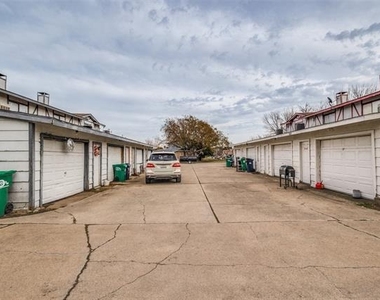 3069 Olympia Drive - Photo Thumbnail 14