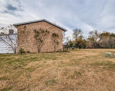 3069 Olympia Drive - Photo Thumbnail 21
