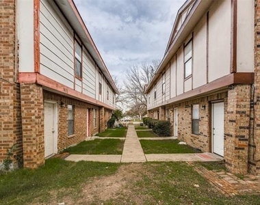 3069 Olympia Drive - Photo Thumbnail 2