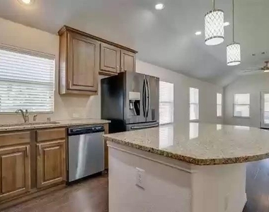 1412 Rose Bud Court - Photo Thumbnail 6