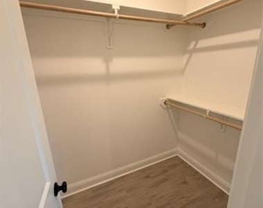 277 Saint Edmunds Way - Photo Thumbnail 6