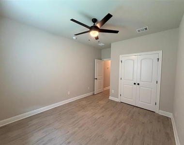 277 Saint Edmunds Way - Photo Thumbnail 9