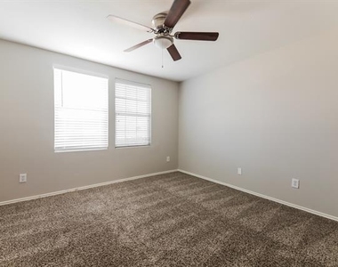 609 Rosemary Drive - Photo Thumbnail 12