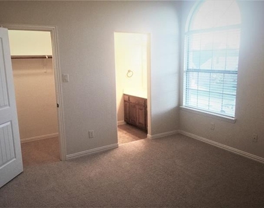 1184 Dutch Hollow Drive - Photo Thumbnail 15