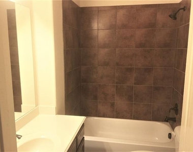 1184 Dutch Hollow Drive - Photo Thumbnail 4
