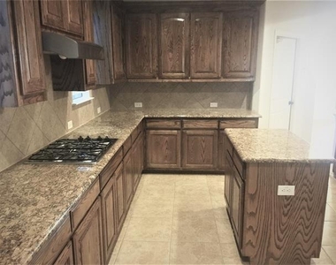 1184 Dutch Hollow Drive - Photo Thumbnail 7