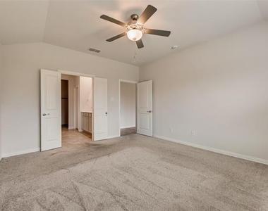 408 Ronda Road - Photo Thumbnail 16