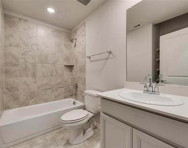 408 Ronda Road - Photo Thumbnail 12