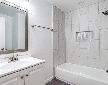 3564 Virginia Boulevard - Photo Thumbnail 16