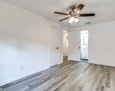 3564 Virginia Boulevard - Photo Thumbnail 12