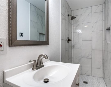 3564 Virginia Boulevard - Photo Thumbnail 13