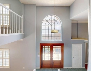 9010 Cumberland Drive - Photo Thumbnail 16