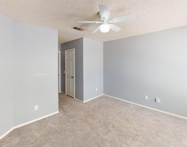 9010 Cumberland Drive - Photo Thumbnail 11