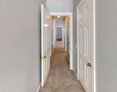 9010 Cumberland Drive - Photo Thumbnail 17