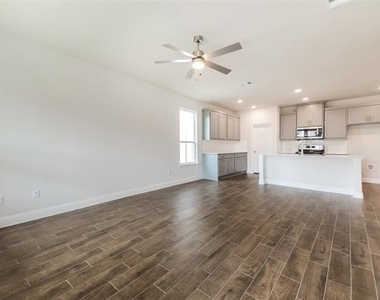 3114 Cordelia Drive - Photo Thumbnail 4
