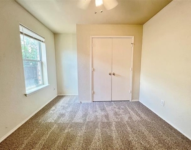 1103 Savage Drive - Photo Thumbnail 9