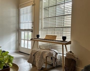 6108 Abrams Road - Photo Thumbnail 1