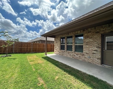 5231 Meadow Lane - Photo Thumbnail 14