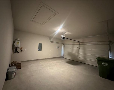 5231 Meadow Lane - Photo Thumbnail 12