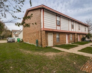 3073 Olympia Drive - Photo Thumbnail 1