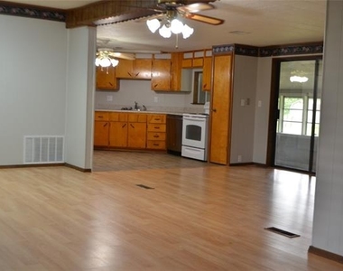 2020 Gage Road - Photo Thumbnail 2