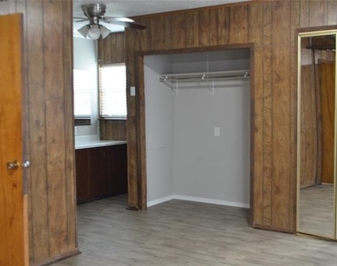 2020 Gage Road - Photo Thumbnail 4