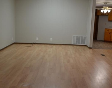 2020 Gage Road - Photo Thumbnail 10