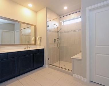 600 Ansley Way - Photo Thumbnail 14