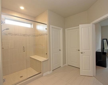600 Ansley Way - Photo Thumbnail 15