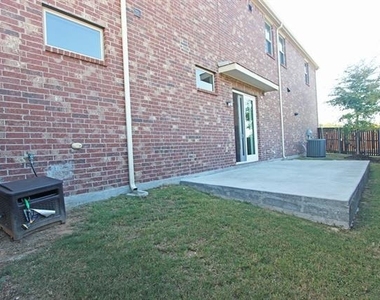 600 Ansley Way - Photo Thumbnail 26